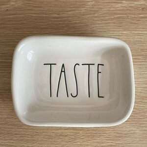Rae Dunn serving dish